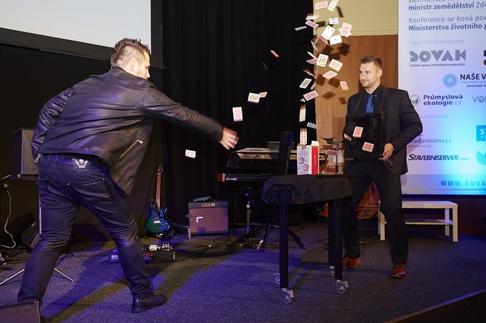 konference16