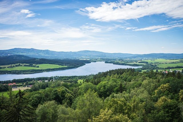 leonhard_niederwimmer-lake-7369300_640