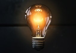light-bulb-4514505_640