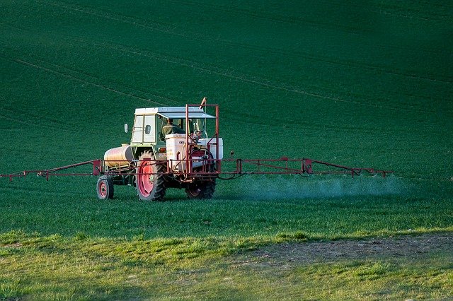 pesticide-4089881_640.jpg