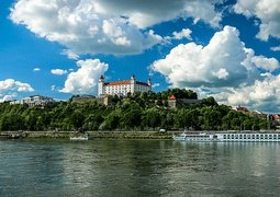 phtorxp-bratislava-1768975_640