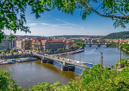 pierre9x6-prague-4313193_640