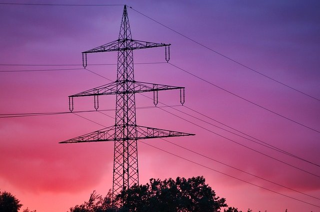 poldychromos-power-pole-6535588_640