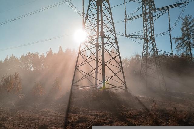 power-lines-g5856aa54d_640