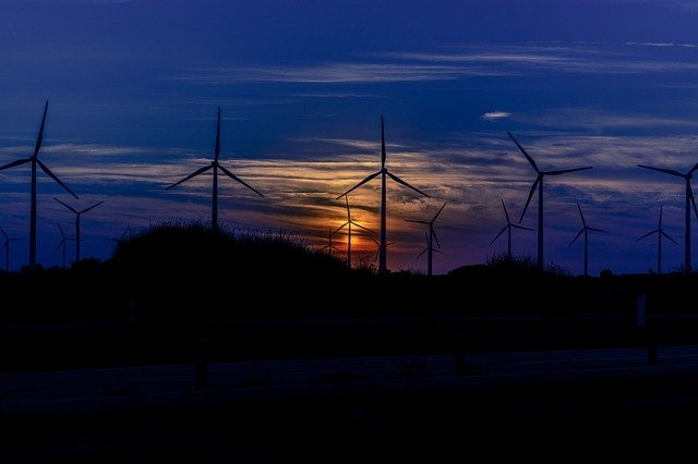 renewable-energy-3569385_640.jpg