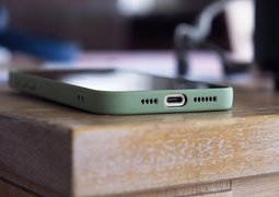 rmartinr-phone-8594571_640