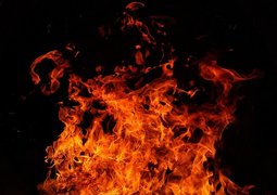 ronaldplett-fire-2821775_640