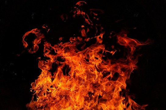 ronaldplett-fire-2821775_640