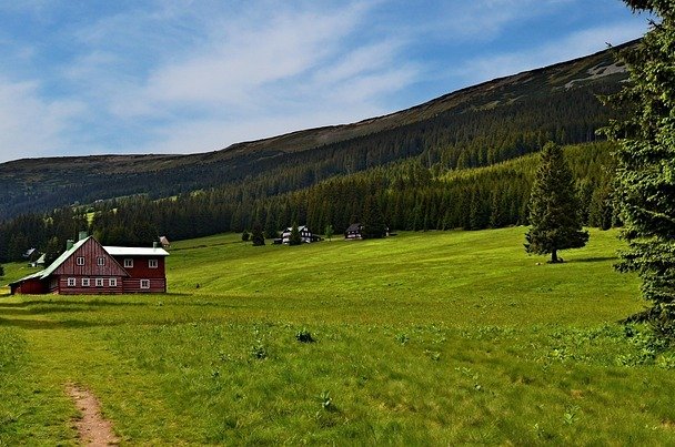 stanly8853-krkonose-mountains-2188428_640