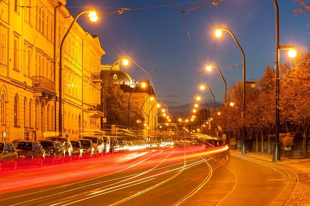 step-svetlana-prague-3637018_640