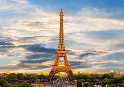 thedigitalartist-eiffel-tower-3349075_640
