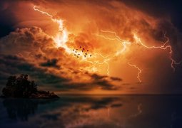 thunderstorm-3417042_640