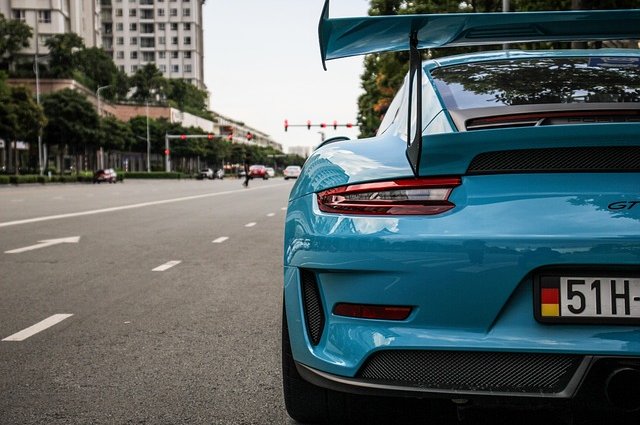 ultra_media-porsche-911-gt2-5795128_640