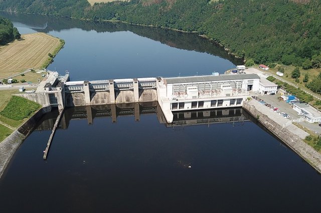 vodni-dilo-a-elektrarna-kamyk-nad-vltavou-20210323-090554.jpg