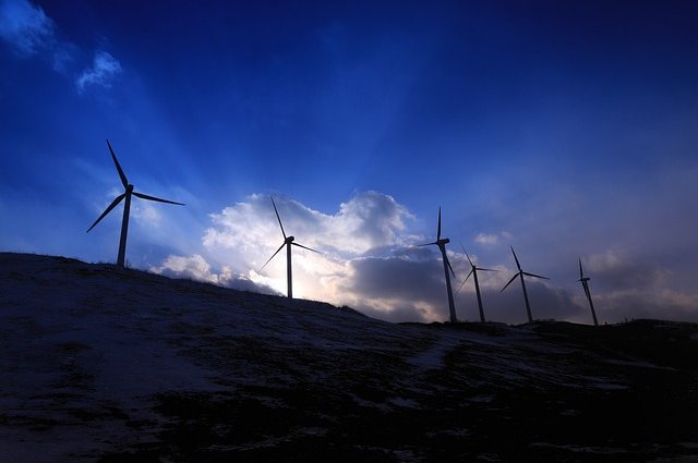 wind-turbines-6941226_640