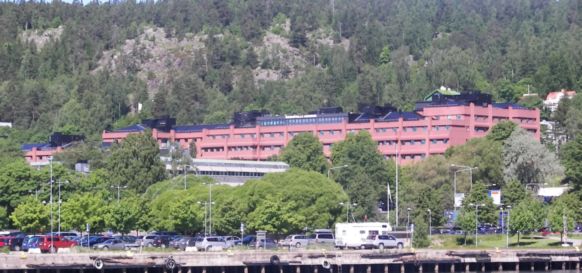 Sundsvall – Sundsvalls kommunhus sett fån Inre hamnen, Sundsvall