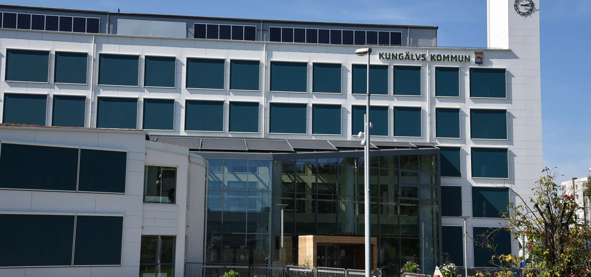 Kungälv – Kungälvs stadshus, tidigare Nämndhuset, efter ombyggnad 2013-2014.