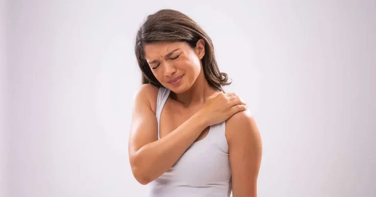 Poda, vendimia y trabajo físico: 5 hábitos que pueden evitar el dolor de hombros y muñecas