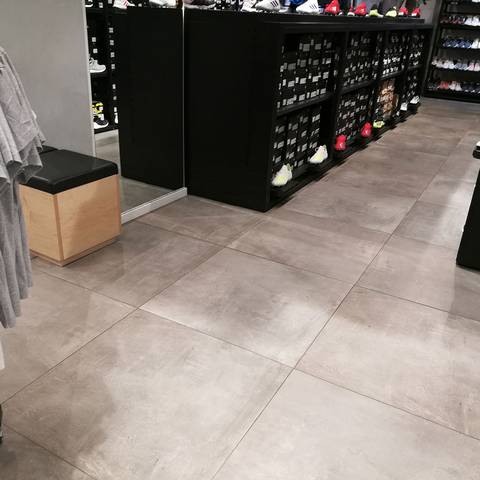 Bild des Projekts Adidas Store