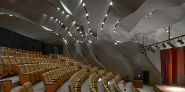 Архитекторы Magma Architecture работали над созданием интерьера театра Masrah Al Qasba, ОАЭ