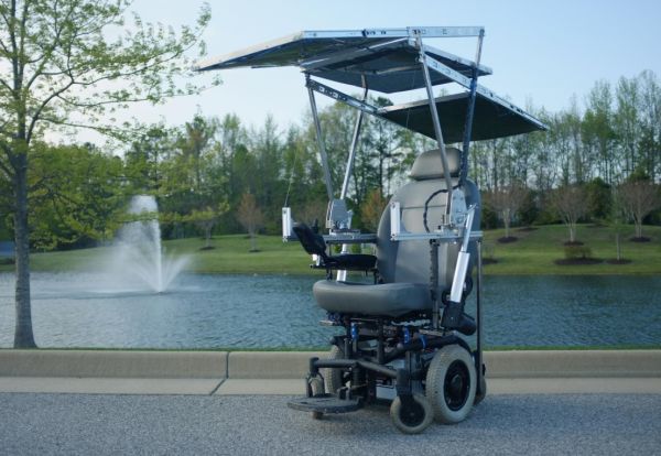 Студенты создают инвалидную коляску на солнечных батареях