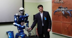 Ford исследует русских космических роботов для создания безопасного автомобиля