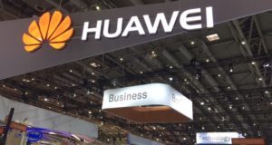 Автоматическое развёртывание контейнерных сетей поддерживает технология Huawei CloudFabric