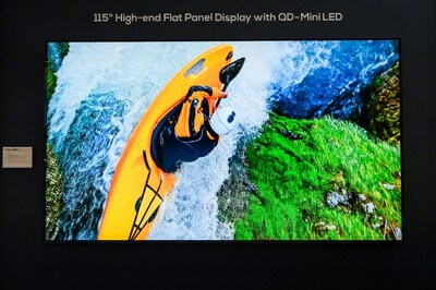 Компания TCL представила 115-дюймовый дисплей QD-Mini LED и ТВ-систему для отелей на ISE 2024