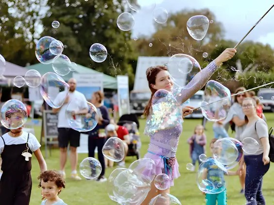 Bubble Performer Image