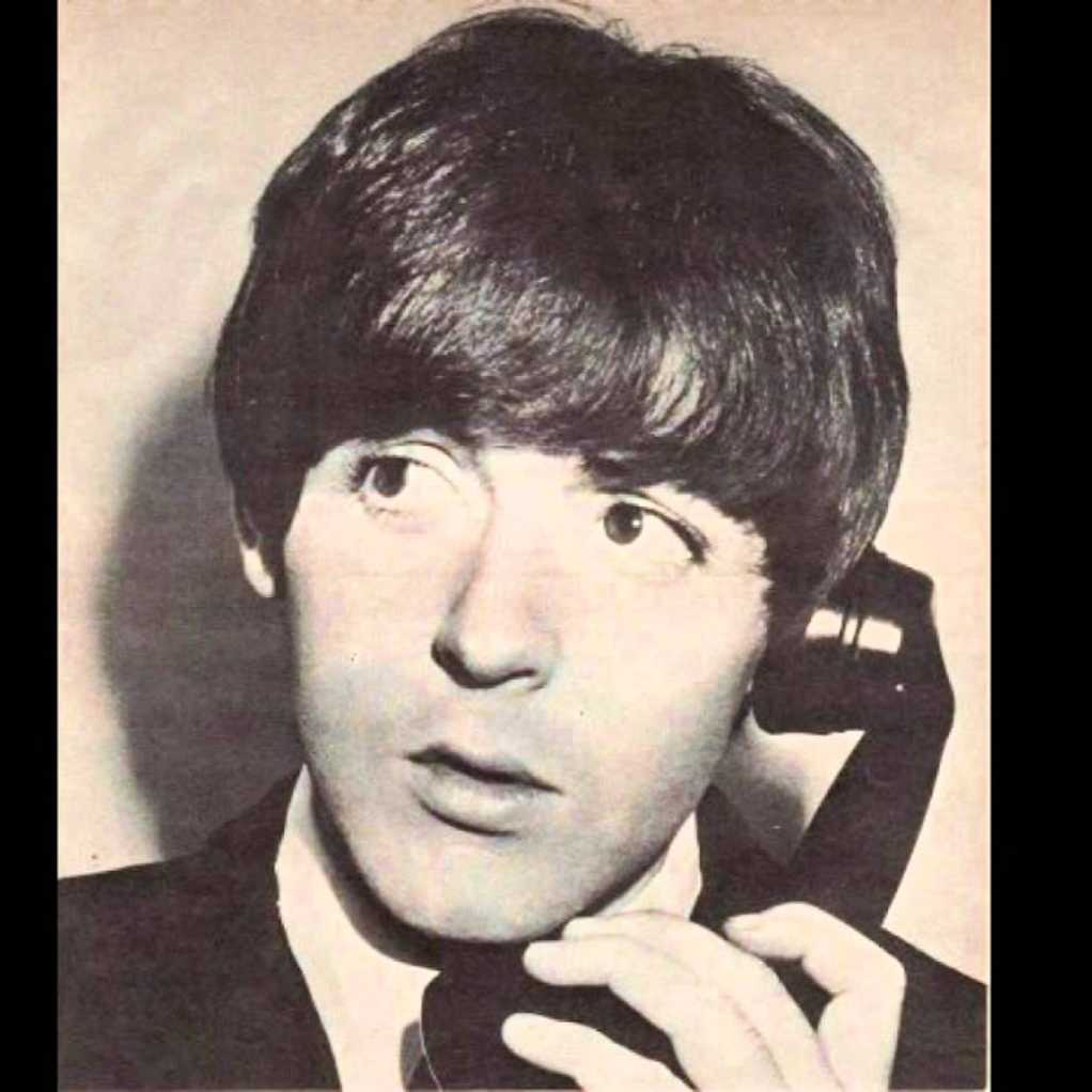 Paul beatles. Пол Маккартни 1964. Пол Маккартни молодой. Пол Маккартни в молодости. Paul MCCARTNEY Beatles.