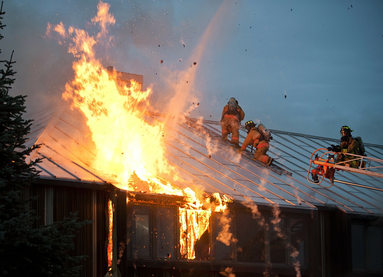 איך נגן על הבית מסכנת שריפה?