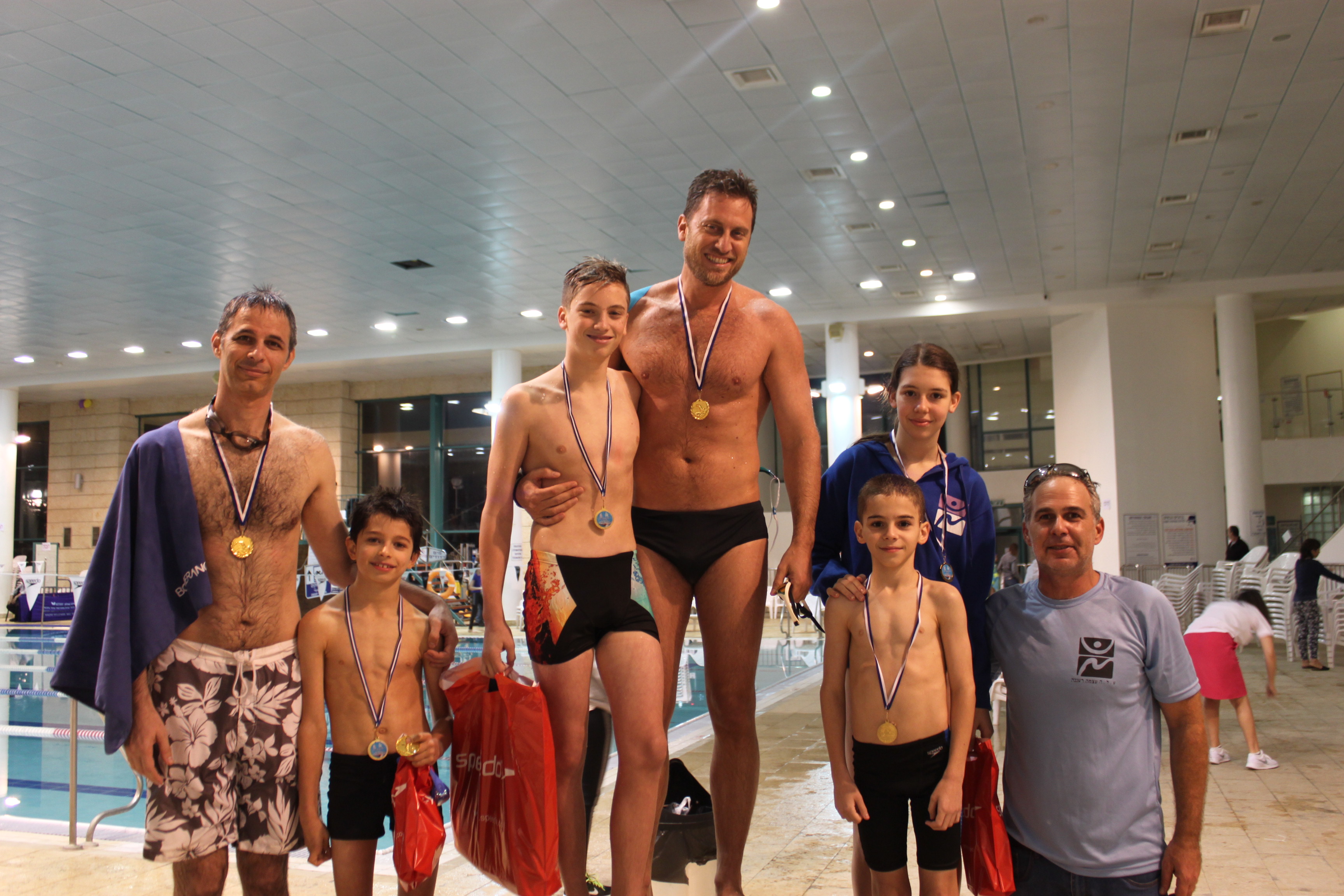 תחרות שחייה בסימן היום הבינלאומי לשוויון זכויות לאנשים עם מוגבלויות