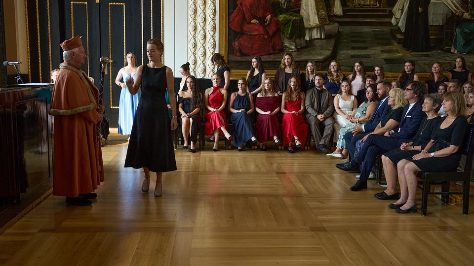 Slavnostní předávání diplomů absolventům Jahodovky