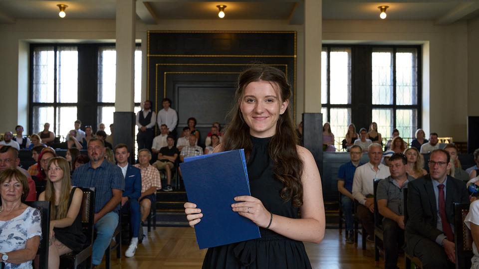 Slavnostní předávání diplomů absolventům Jahodovky