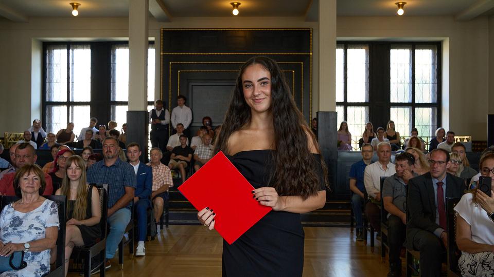 Slavnostní předávání diplomů absolventům Jahodovky