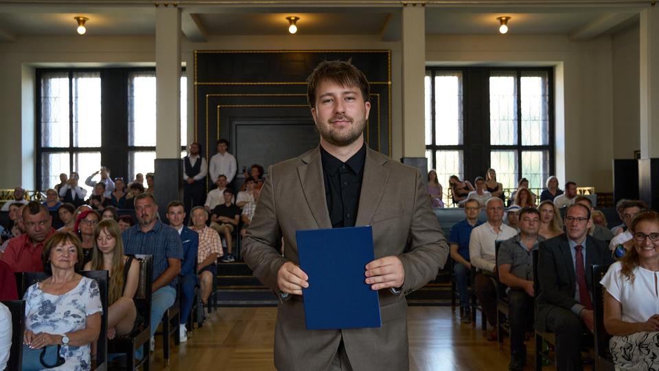 Slavnostní předávání diplomů absolventům Jahodovky