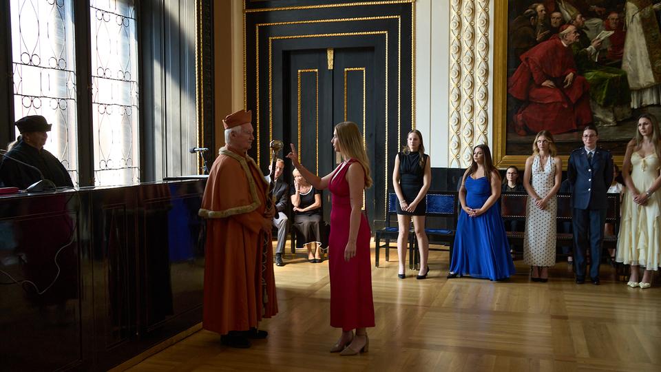 Slavnostní předávání diplomů absolventům Jahodovky