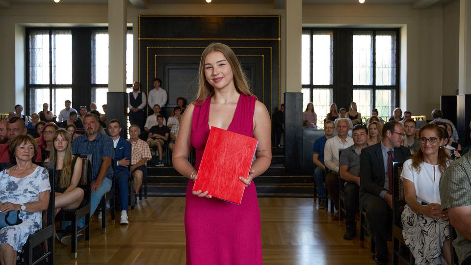 Slavnostní předávání diplomů absolventům Jahodovky