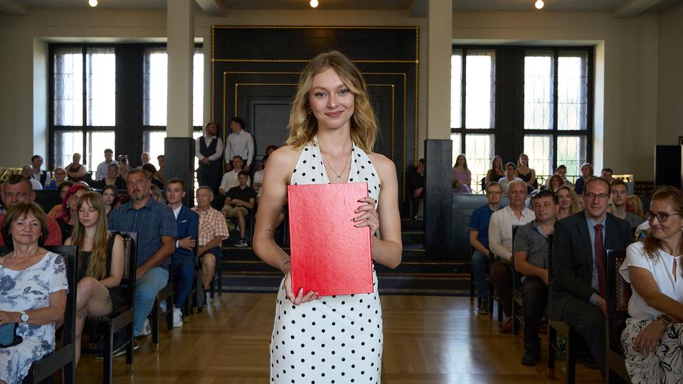 Slavnostní předávání diplomů absolventům Jahodovky