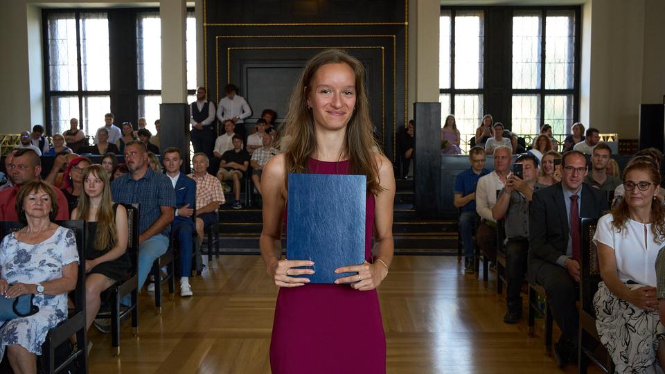 Slavnostní předávání diplomů absolventům Jahodovky