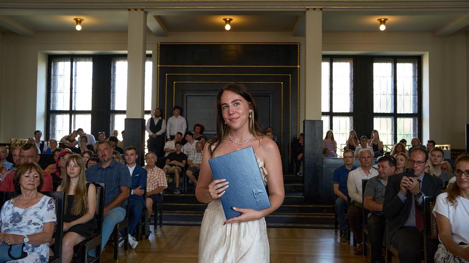 Slavnostní předávání diplomů absolventům Jahodovky