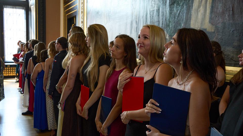 Slavnostní předávání diplomů absolventům Jahodovky