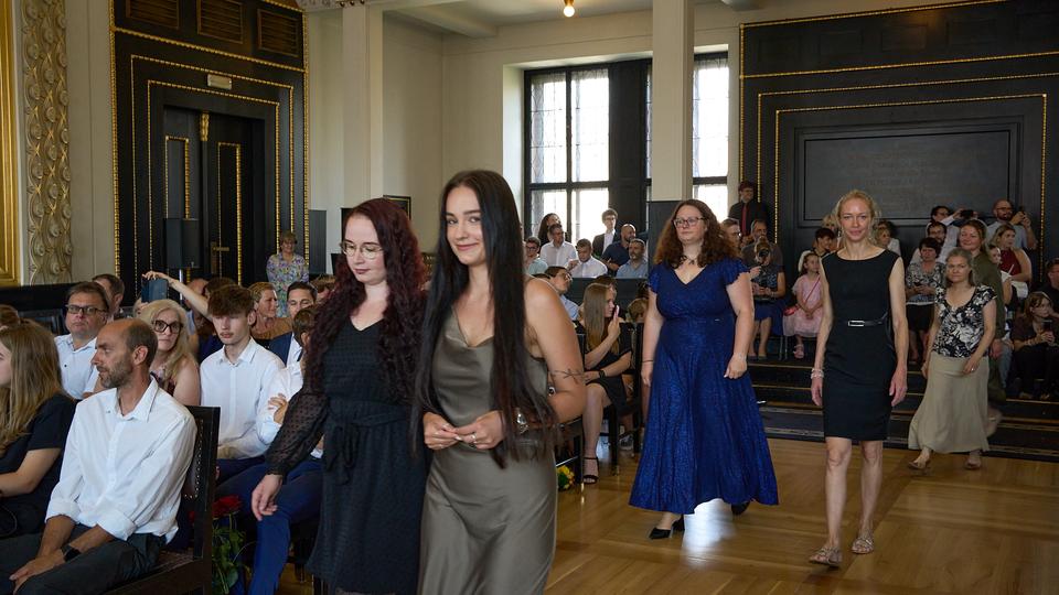 Slavnostní předávání diplomů absolventům Jahodovky
