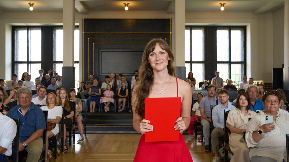 Slavnostní předávání diplomů absolventům Jahodovky