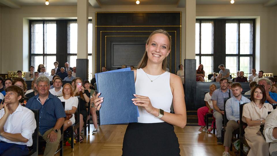 Slavnostní předávání diplomů absolventům Jahodovky