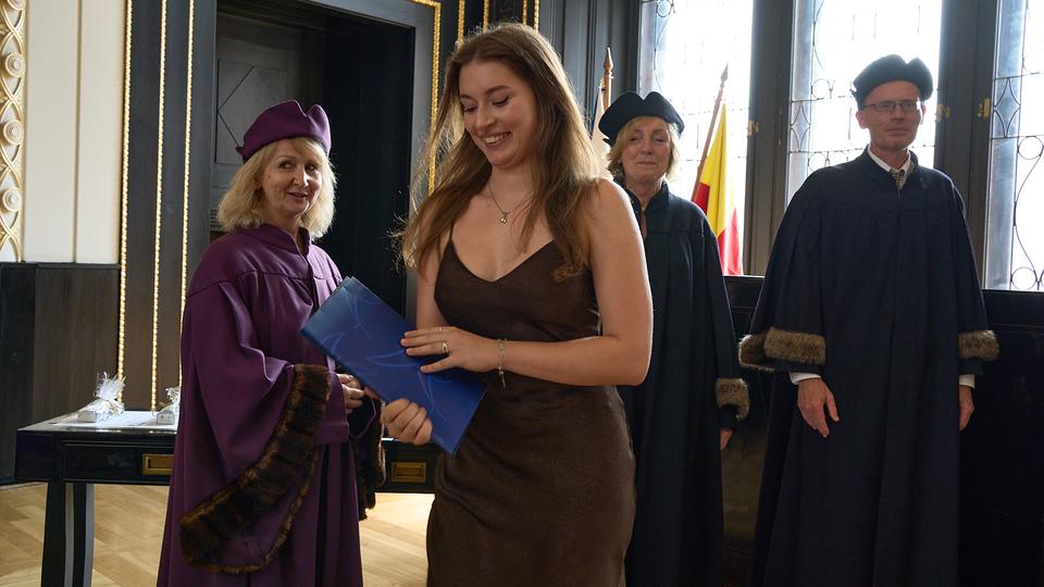 Slavnostní předávání diplomů absolventům Jahodovky