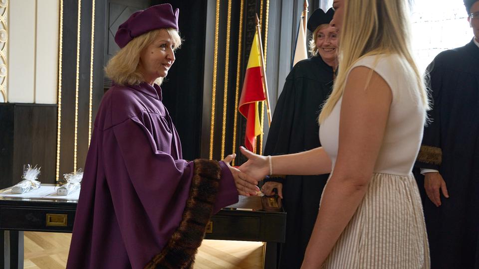Slavnostní předávání diplomů absolventům Jahodovky