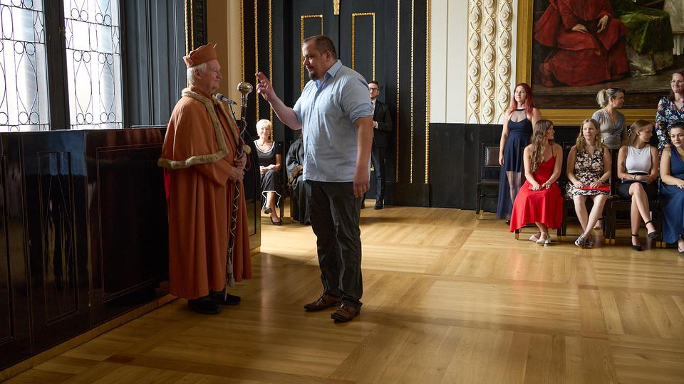 Slavnostní předávání diplomů absolventům Jahodovky
