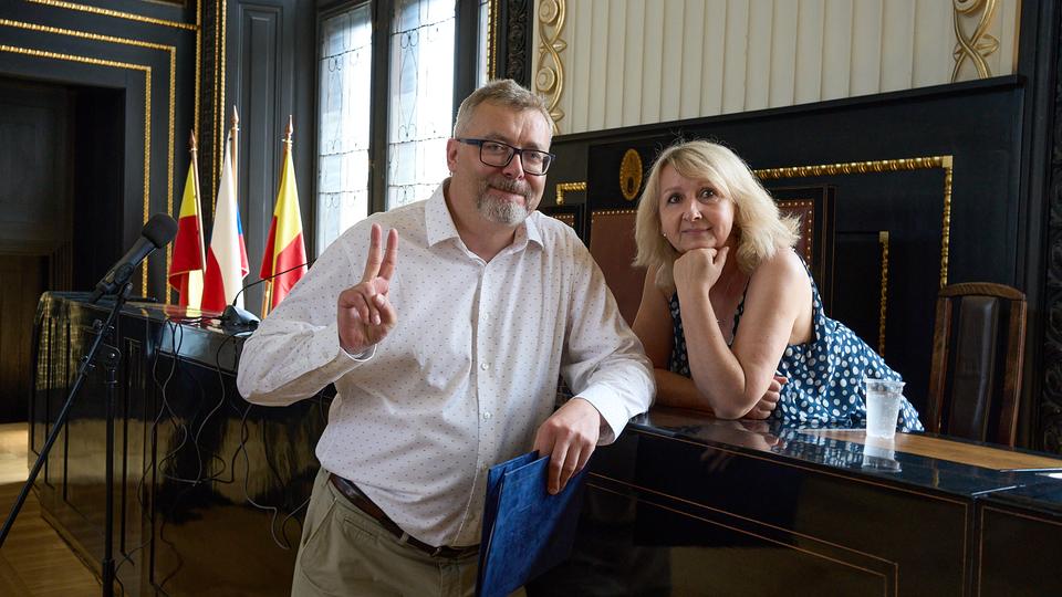 Ze zákulisí slavnostního předávání diplomů