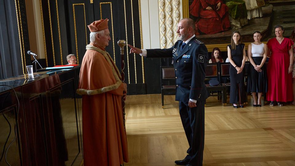Slavnostní předávání diplomů absolventům Jahodovky